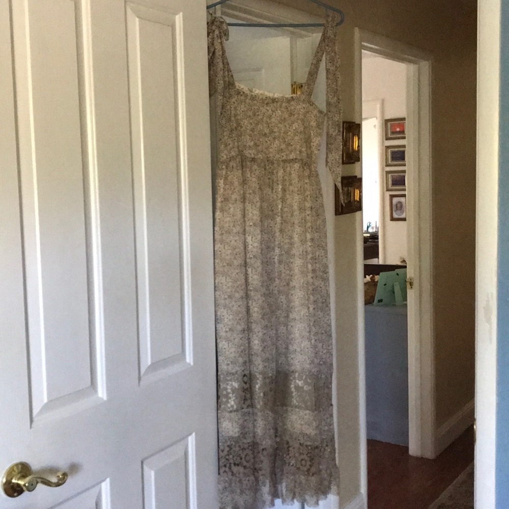 Beautiful and light sun dress!!